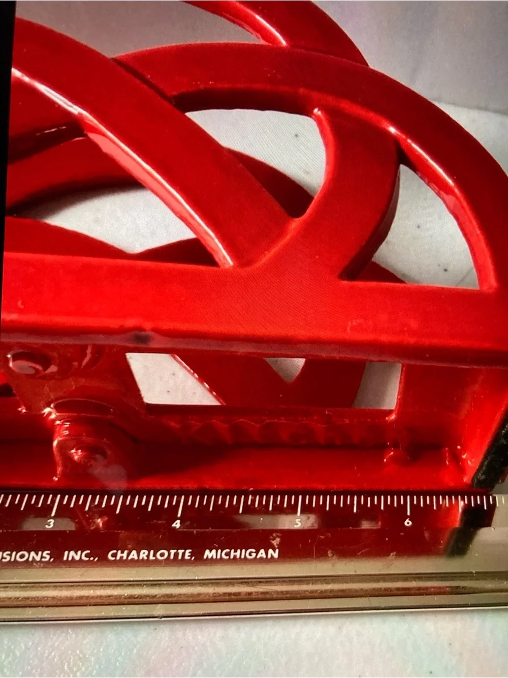 Unbranded bold red